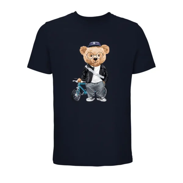T-shirt azul marinho com um urso de desenho animado andando de bicicleta.